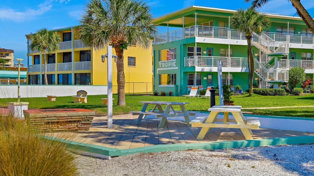 Tropic Terrace #16 - Beachfront Rental Apts St. Pete Beach Eksteriør billede