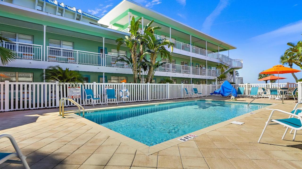Tropic Terrace #16 - Beachfront Rental Apts St. Pete Beach Eksteriør billede